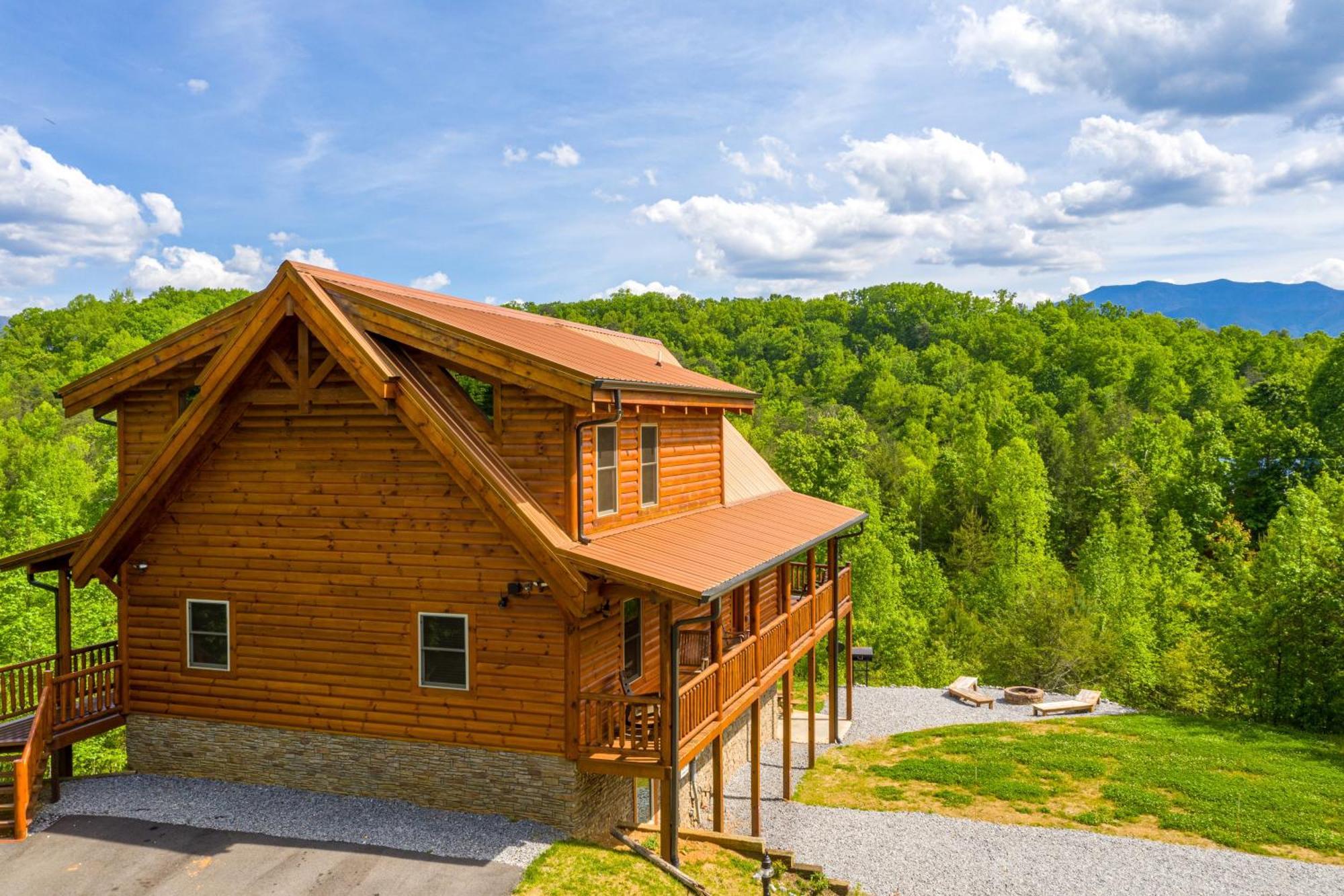 Ridge View Lodge Nature And Mountain View - Hot Tub - Firepit - Yard - Games Гатлинбург Экстерьер фото