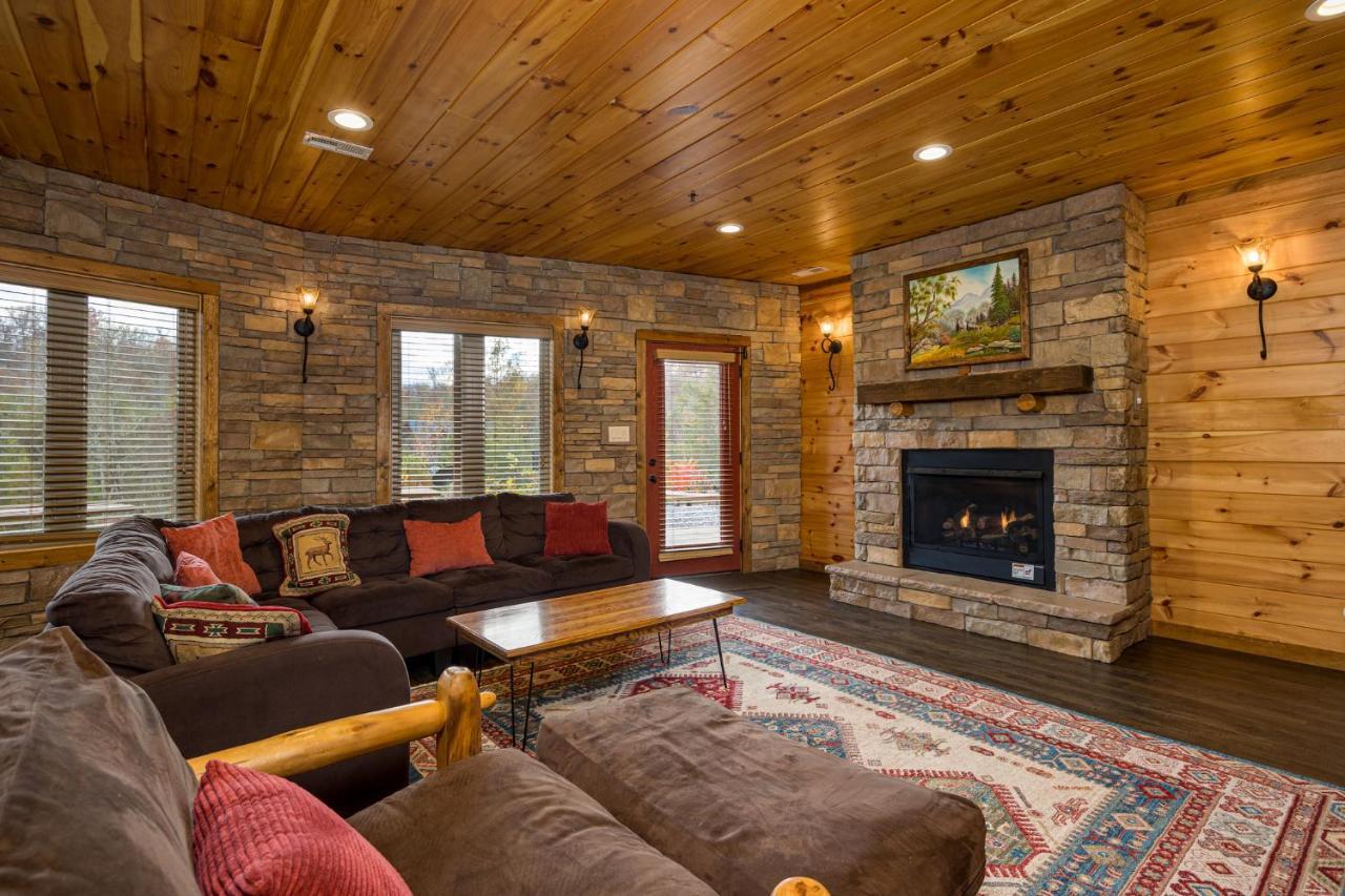 Ridge View Lodge Nature And Mountain View - Hot Tub - Firepit - Yard - Games Гатлинбург Экстерьер фото