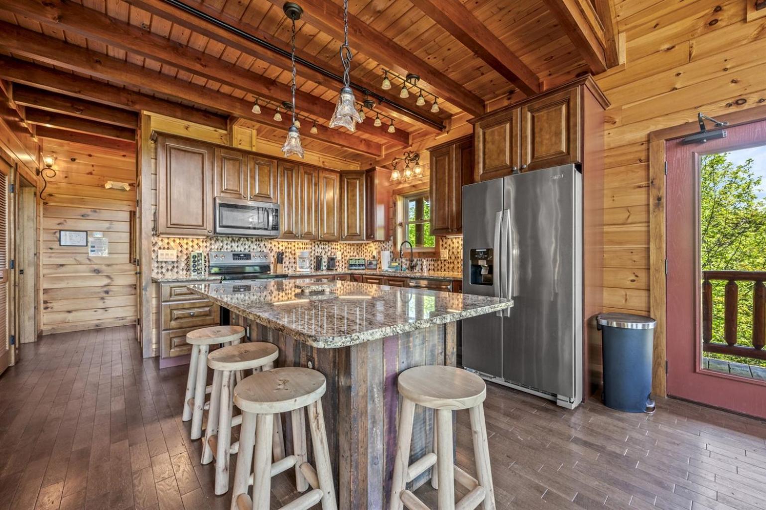 Ridge View Lodge Nature And Mountain View - Hot Tub - Firepit - Yard - Games Гатлинбург Экстерьер фото