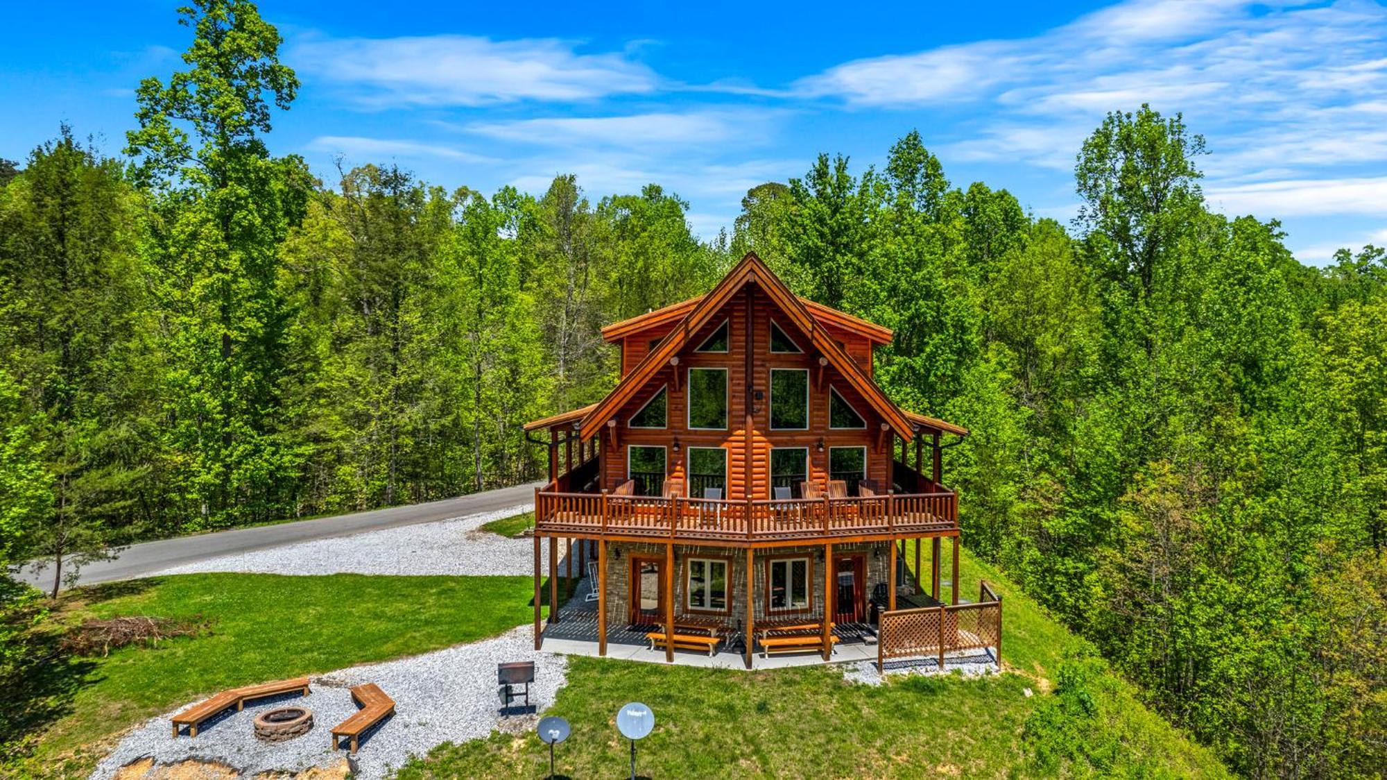 Ridge View Lodge Nature And Mountain View - Hot Tub - Firepit - Yard - Games Гатлинбург Экстерьер фото